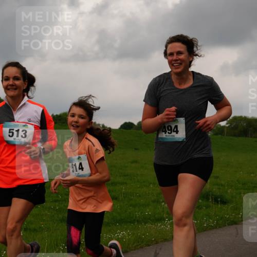 05.05.2024 - 7. Wedeler Halbmarathon Fuchs,  Jonas http://msf.ph/oto/6234718 05.05.2024 11:21:06 Laufen 513, 514, 494 meine-sportfotos.de
