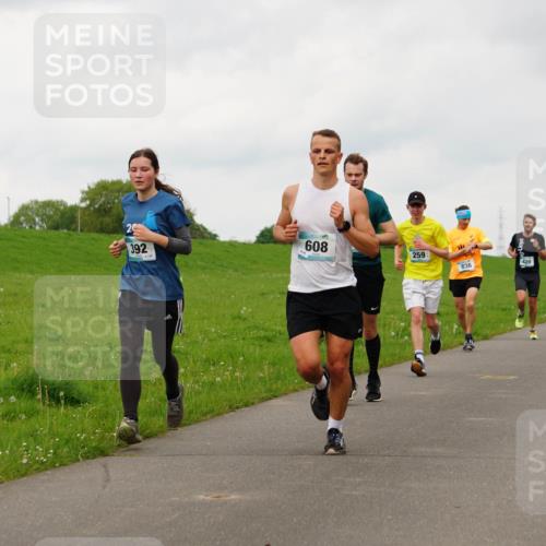 05.05.2024 - 7. Wedeler Halbmarathon Fuchs,  Jonas http://msf.ph/oto/6234737 05.05.2024 11:21:11 Laufen 392, 608, 259, 836, 420 meine-sportfotos.de
