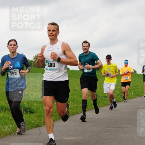 05.05.2024 - 7. Wedeler Halbmarathon Fuchs,  Jonas http://msf.ph/oto/6234743 05.05.2024 11:21:12 Laufen 20, 392, 608, 259, 836, 420, 438 meine-sportfotos.de