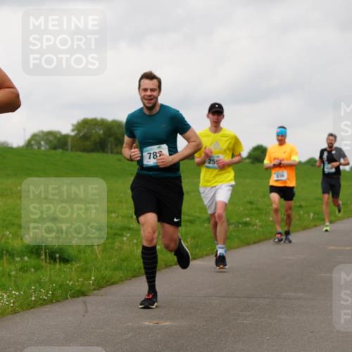 05.05.2024 - 7. Wedeler Halbmarathon Fuchs,  Jonas http://msf.ph/oto/6234747 05.05.2024 11:21:13 Laufen 80, 508, 78, 25 meine-sportfotos.de