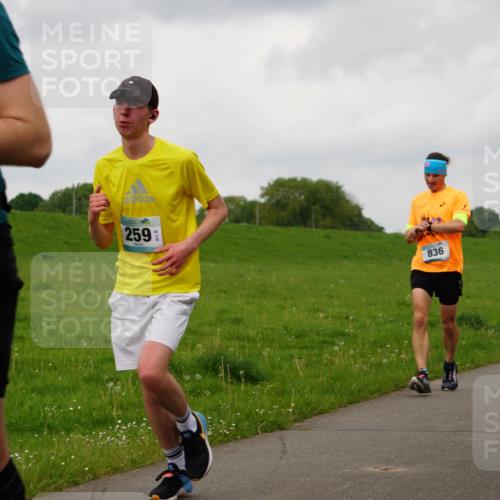 05.05.2024 - 7. Wedeler Halbmarathon Fuchs,  Jonas http://msf.ph/oto/6234754 05.05.2024 11:21:15 Laufen 782, 259, 836, 420 meine-sportfotos.de