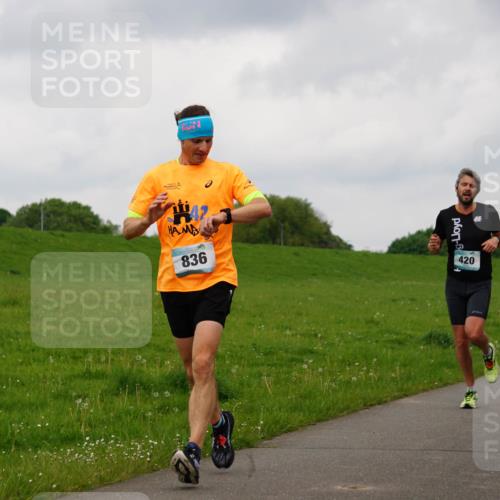 05.05.2024 - 7. Wedeler Halbmarathon Fuchs,  Jonas http://msf.ph/oto/6234760 05.05.2024 11:21:17 Laufen 836, 420, 438 meine-sportfotos.de