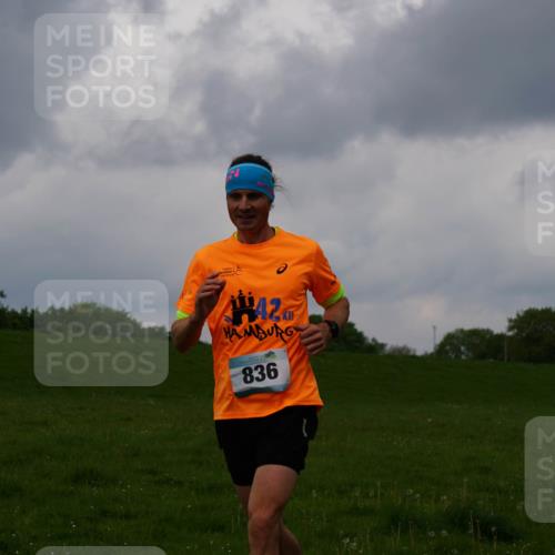 05.05.2024 - 7. Wedeler Halbmarathon Fuchs,  Jonas http://msf.ph/oto/6234766 05.05.2024 11:21:18 Laufen 42, 836 meine-sportfotos.de