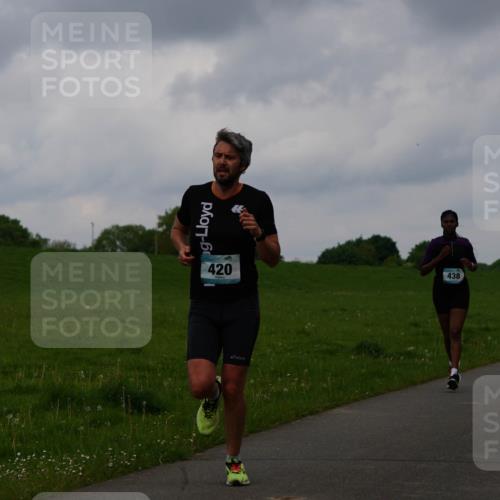 05.05.2024 - 7. Wedeler Halbmarathon Fuchs,  Jonas http://msf.ph/oto/6234770 05.05.2024 11:21:19 Laufen 420, 438 meine-sportfotos.de