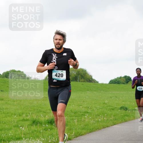 05.05.2024 - 7. Wedeler Halbmarathon Fuchs,  Jonas http://msf.ph/oto/6234773 05.05.2024 11:21:19 Laufen 420, 438 meine-sportfotos.de