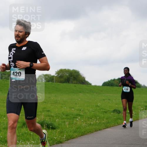 05.05.2024 - 7. Wedeler Halbmarathon Fuchs,  Jonas http://msf.ph/oto/6234775 05.05.2024 11:21:20 Laufen 20, 420 meine-sportfotos.de