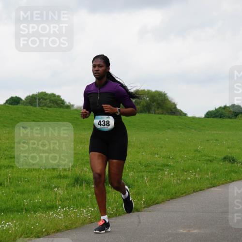 05.05.2024 - 7. Wedeler Halbmarathon Fuchs,  Jonas http://msf.ph/oto/6234786 05.05.2024 11:21:23 Laufen 438 meine-sportfotos.de