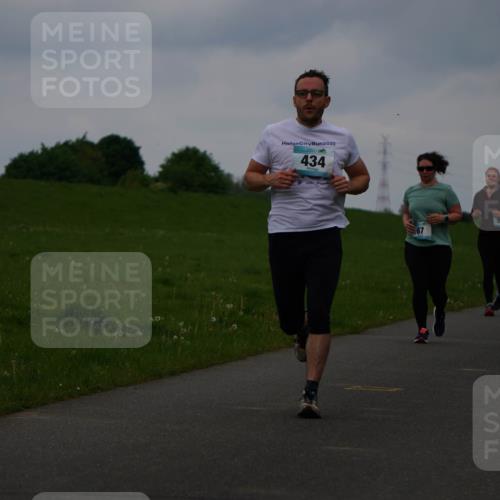 05.05.2024 - 7. Wedeler Halbmarathon Fuchs,  Jonas http://msf.ph/oto/6234839 05.05.2024 11:21:39 Laufen 2022, 434, 887 meine-sportfotos.de