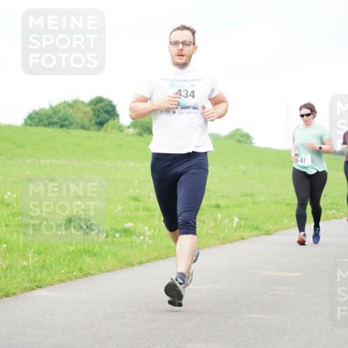 05.05.2024 - 7. Wedeler Halbmarathon Fuchs,  Jonas http://msf.ph/oto/6234844 05.05.2024 11:21:40 Laufen 2022, 434, 87, 887 meine-sportfotos.de