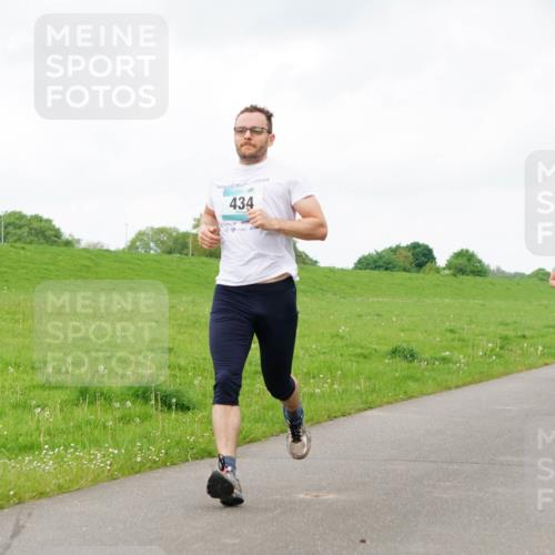 05.05.2024 - 7. Wedeler Halbmarathon Fuchs,  Jonas http://msf.ph/oto/6234846 05.05.2024 11:21:42 Laufen 2022, 434, 87 meine-sportfotos.de