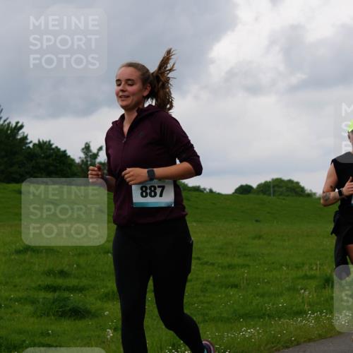 05.05.2024 - 7. Wedeler Halbmarathon Fuchs,  Jonas http://msf.ph/oto/6234889 05.05.2024 11:21:54 Laufen 887, 17 meine-sportfotos.de