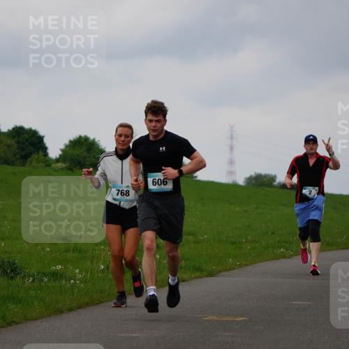 05.05.2024 - 7. Wedeler Halbmarathon Fuchs,  Jonas http://msf.ph/oto/6234908 05.05.2024 11:22:00 Laufen 768, 606, 824, 825 meine-sportfotos.de