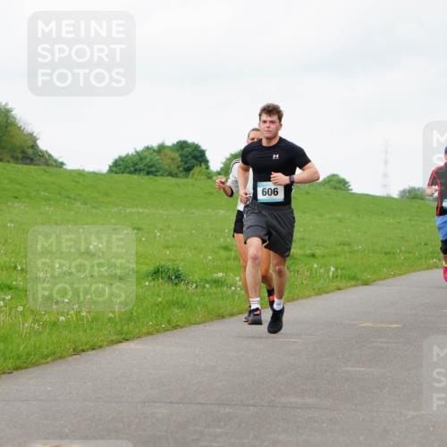 05.05.2024 - 7. Wedeler Halbmarathon Fuchs,  Jonas http://msf.ph/oto/6234913 05.05.2024 11:22:00 Laufen 606, 824 meine-sportfotos.de