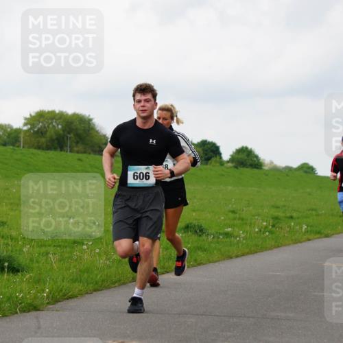 05.05.2024 - 7. Wedeler Halbmarathon Fuchs,  Jonas http://msf.ph/oto/6234927 05.05.2024 11:22:02 Laufen 909, 24 meine-sportfotos.de