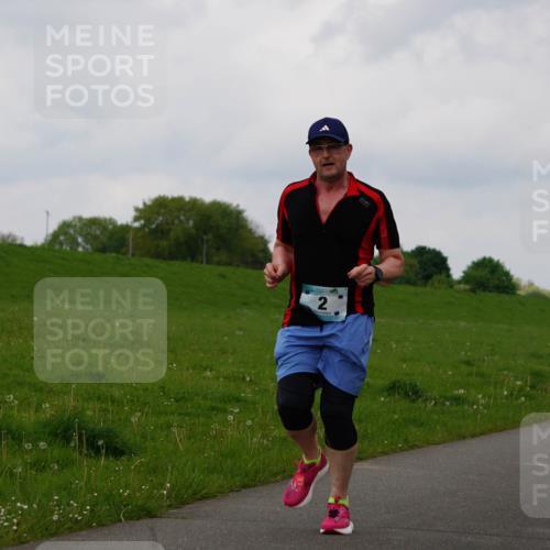 05.05.2024 - 7. Wedeler Halbmarathon Fuchs,  Jonas http://msf.ph/oto/6234954 05.05.2024 11:22:06 Laufen 2 meine-sportfotos.de