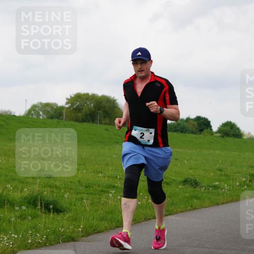 05.05.2024 - 7. Wedeler Halbmarathon Fuchs,  Jonas http://msf.ph/oto/6234955 05.05.2024 11:22:07 Laufen 2 meine-sportfotos.de