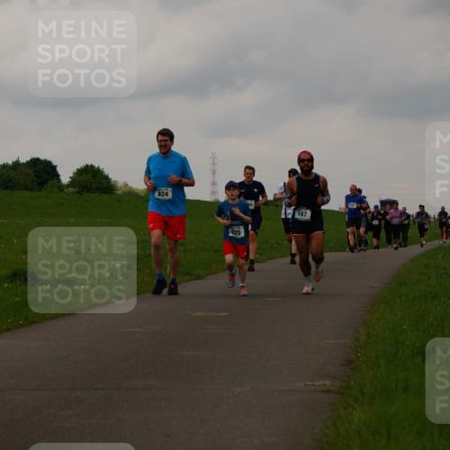 05.05.2024 - 7. Wedeler Halbmarathon Fuchs,  Jonas http://msf.ph/oto/6234979 05.05.2024 11:22:11 Laufen 824, 147 meine-sportfotos.de