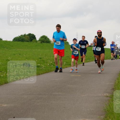 05.05.2024 - 7. Wedeler Halbmarathon Fuchs,  Jonas http://msf.ph/oto/6234985 05.05.2024 11:22:11 Laufen 824, 825, 140, 147 meine-sportfotos.de