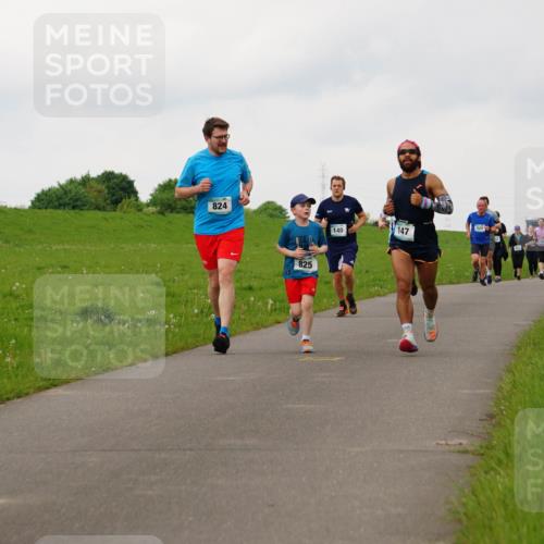 05.05.2024 - 7. Wedeler Halbmarathon Fuchs,  Jonas http://msf.ph/oto/6234989 05.05.2024 11:22:12 Laufen 824, 825, 140, 147 meine-sportfotos.de