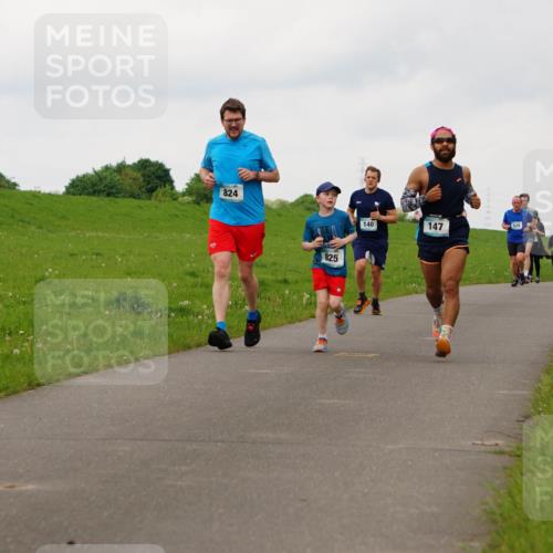 05.05.2024 - 7. Wedeler Halbmarathon Fuchs,  Jonas http://msf.ph/oto/6234992 05.05.2024 11:22:12 Laufen 824, 825, 140, 147 meine-sportfotos.de