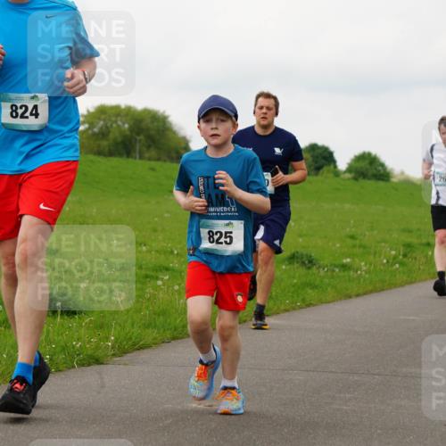 05.05.2024 - 7. Wedeler Halbmarathon Fuchs,  Jonas http://msf.ph/oto/6235009 05.05.2024 11:22:17 Laufen 824, 825, 260, 529 meine-sportfotos.de
