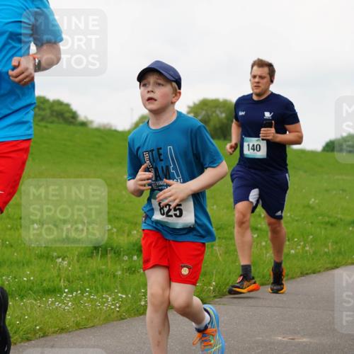 05.05.2024 - 7. Wedeler Halbmarathon Fuchs,  Jonas http://msf.ph/oto/6235013 05.05.2024 11:22:18 Laufen 824, 020, 10, 825, 140 meine-sportfotos.de