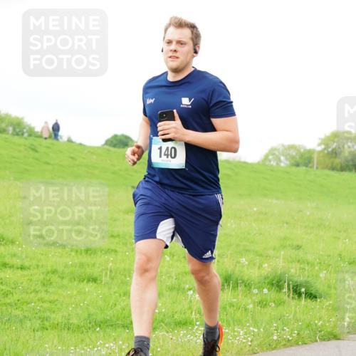 05.05.2024 - 7. Wedeler Halbmarathon Fuchs,  Jonas http://msf.ph/oto/6235017 05.05.2024 11:22:19 Laufen 140 meine-sportfotos.de