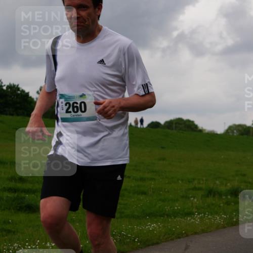 05.05.2024 - 7. Wedeler Halbmarathon Fuchs,  Jonas http://msf.ph/oto/6235031 05.05.2024 11:22:22 Laufen 260 meine-sportfotos.de