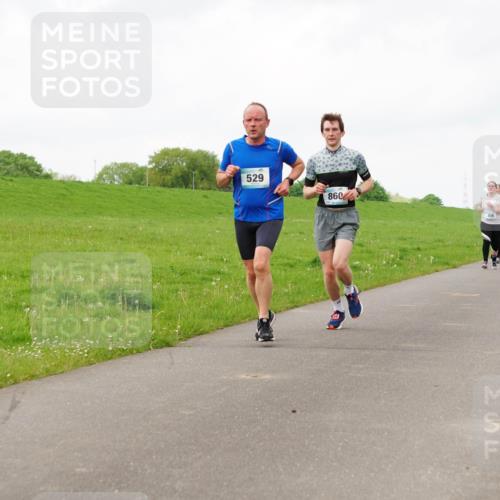 05.05.2024 - 7. Wedeler Halbmarathon Fuchs,  Jonas http://msf.ph/oto/6235034 05.05.2024 11:22:24 Laufen 529, 860, 306, 210 meine-sportfotos.de