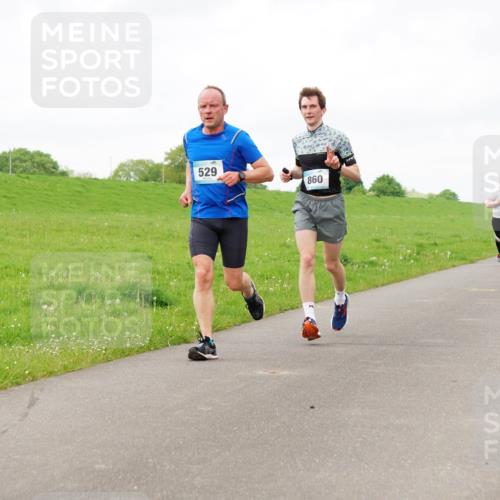 05.05.2024 - 7. Wedeler Halbmarathon Fuchs,  Jonas http://msf.ph/oto/6235038 05.05.2024 11:22:25 Laufen 529, 860 meine-sportfotos.de