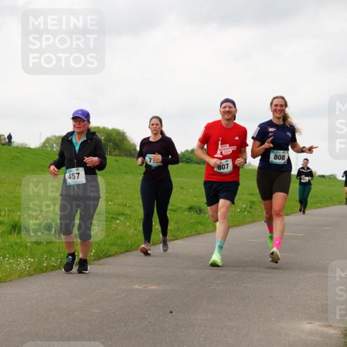 05.05.2024 - 7. Wedeler Halbmarathon Fuchs,  Jonas http://msf.ph/oto/6235095 05.05.2024 11:22:40 Laufen 457, 2024, 2024, 808, 807 meine-sportfotos.de