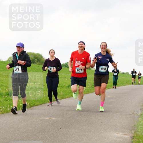 05.05.2024 - 7. Wedeler Halbmarathon Fuchs,  Jonas http://msf.ph/oto/6235096 05.05.2024 11:22:40 Laufen 457, 2024, 716, 807, 808 meine-sportfotos.de