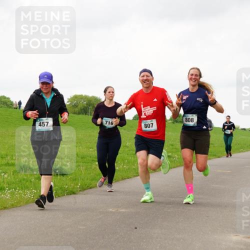 05.05.2024 - 7. Wedeler Halbmarathon Fuchs,  Jonas http://msf.ph/oto/6235099 05.05.2024 11:22:40 Laufen 457, 2024, 716, 807, 808 meine-sportfotos.de