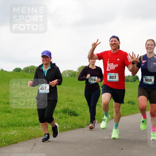 05.05.2024 - 7. Wedeler Halbmarathon Fuchs,  Jonas http://msf.ph/oto/6235103 05.05.2024 11:22:41 Laufen 457, 2024, 716, 807, 808 meine-sportfotos.de