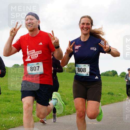 05.05.2024 - 7. Wedeler Halbmarathon Fuchs,  Jonas http://msf.ph/oto/6235110 05.05.2024 11:22:42 Laufen 2024, 210975, 2023, 4, 457, 807, 808 meine-sportfotos.de