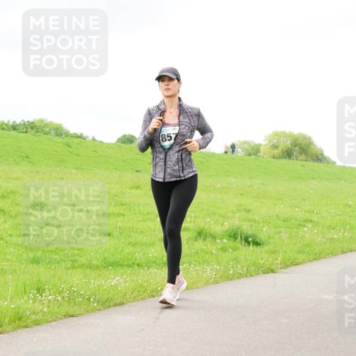 05.05.2024 - 7. Wedeler Halbmarathon Fuchs,  Jonas http://msf.ph/oto/6235130 05.05.2024 11:22:48 Laufen 857, 453 meine-sportfotos.de