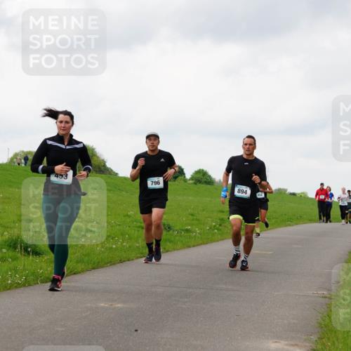 05.05.2024 - 7. Wedeler Halbmarathon Fuchs,  Jonas http://msf.ph/oto/6235141 05.05.2024 11:22:51 Laufen 453, 796, 894 meine-sportfotos.de