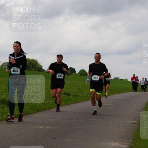 05.05.2024 - 7. Wedeler Halbmarathon Fuchs,  Jonas http://msf.ph/oto/6235143 05.05.2024 11:22:51 Laufen 453, 796, 894 meine-sportfotos.de