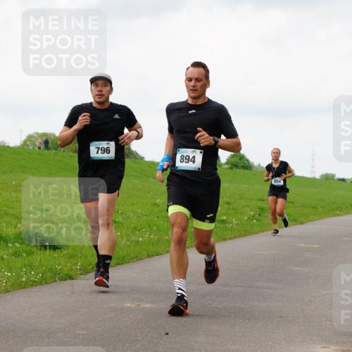 05.05.2024 - 7. Wedeler Halbmarathon Fuchs,  Jonas http://msf.ph/oto/6235147 05.05.2024 11:22:52 Laufen 453, 796, 894, 804 meine-sportfotos.de