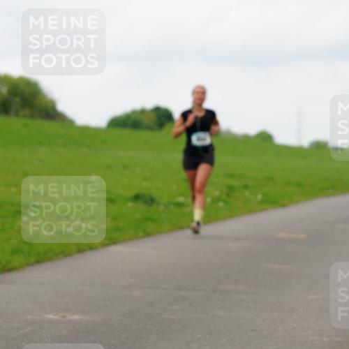 05.05.2024 - 7. Wedeler Halbmarathon Fuchs,  Jonas http://msf.ph/oto/6235157 05.05.2024 11:22:54 Laufen  meine-sportfotos.de