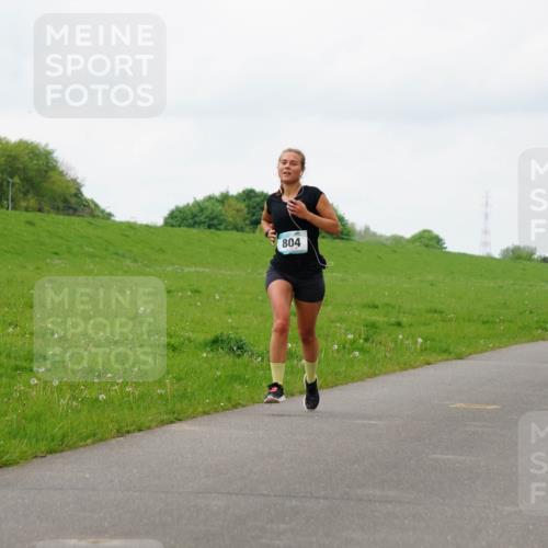 05.05.2024 - 7. Wedeler Halbmarathon Fuchs,  Jonas http://msf.ph/oto/6235159 05.05.2024 11:22:54 Laufen 804, 749 meine-sportfotos.de