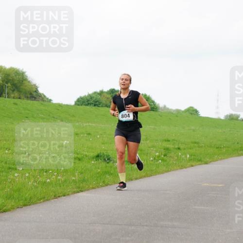 05.05.2024 - 7. Wedeler Halbmarathon Fuchs,  Jonas http://msf.ph/oto/6235160 05.05.2024 11:22:54 Laufen 804, 749 meine-sportfotos.de