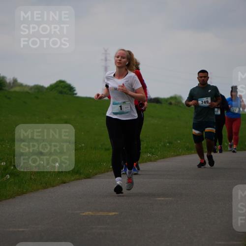 05.05.2024 - 7. Wedeler Halbmarathon Fuchs,  Jonas http://msf.ph/oto/6235180 05.05.2024 11:23:00 Laufen 71, 749 meine-sportfotos.de