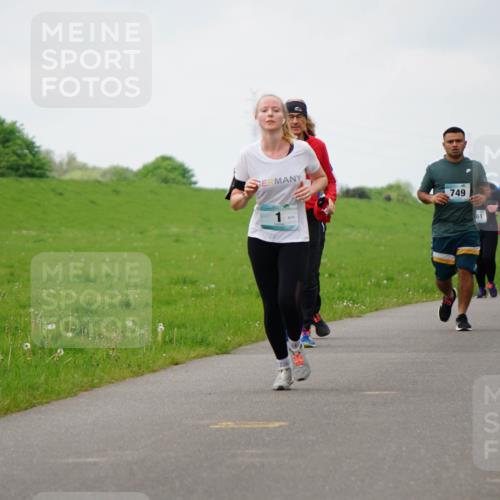05.05.2024 - 7. Wedeler Halbmarathon Fuchs,  Jonas http://msf.ph/oto/6235182 05.05.2024 11:23:00 Laufen 71, 749, 61 meine-sportfotos.de