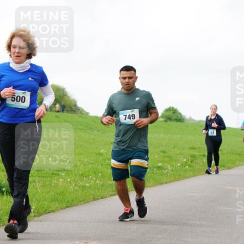 05.05.2024 - 7. Wedeler Halbmarathon Fuchs,  Jonas http://msf.ph/oto/6235228 05.05.2024 11:23:12 Laufen 500, 749, 118, 161 meine-sportfotos.de