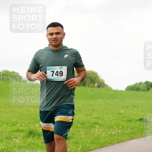 05.05.2024 - 7. Wedeler Halbmarathon Fuchs,  Jonas http://msf.ph/oto/6235237 05.05.2024 11:23:14 Laufen 136, 749, 161 meine-sportfotos.de