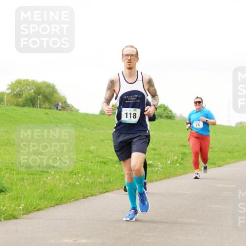 05.05.2024 - 7. Wedeler Halbmarathon Fuchs,  Jonas http://msf.ph/oto/6235244 05.05.2024 11:23:16 Laufen 32, 118, 74 meine-sportfotos.de