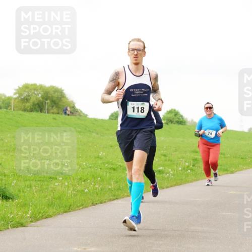 05.05.2024 - 7. Wedeler Halbmarathon Fuchs,  Jonas http://msf.ph/oto/6235245 05.05.2024 11:23:16 Laufen 32, 118 meine-sportfotos.de