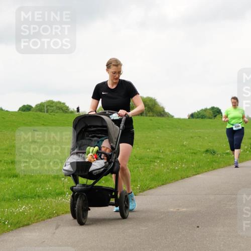 05.05.2024 - 7. Wedeler Halbmarathon Fuchs,  Jonas http://msf.ph/oto/6235305 05.05.2024 11:23:35 Laufen 480 meine-sportfotos.de