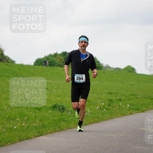 05.05.2024 - 7. Wedeler Halbmarathon Fuchs,  Jonas http://msf.ph/oto/6235338 05.05.2024 11:23:42 Laufen 204 meine-sportfotos.de